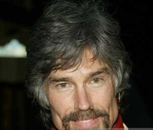 Ridge com'è adesso, con baffo a manubrio