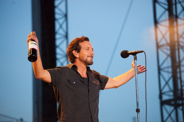 eddi-vedder-2013