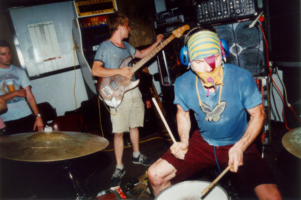 lightningbolt_live-01